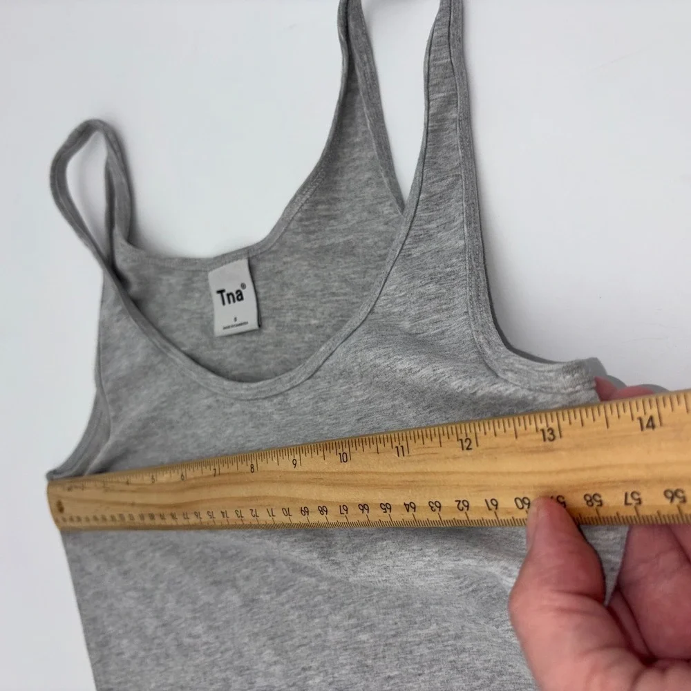 ARITZIA TNA Baby Tee Gray Tank Top Gym Workout Cropped Women Grey 90s Y2K‎ Small